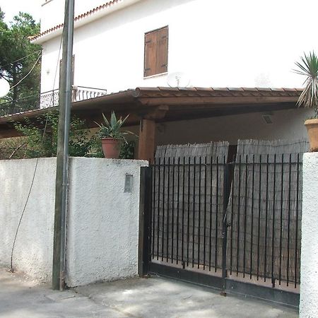 Edvige' S House In Residence ซาน เฟลิเช เชร์ชีโอ ภายนอก รูปภาพ