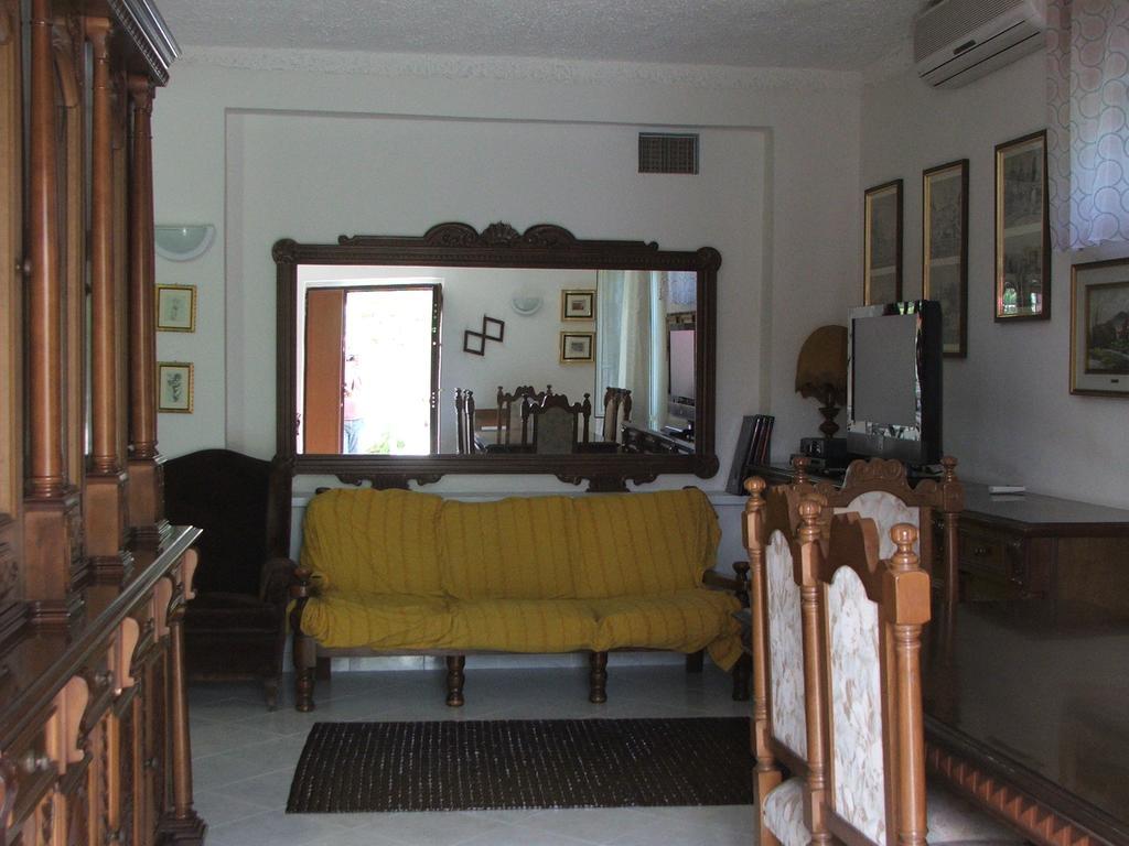 Edvige' S House In Residence ซาน เฟลิเช เชร์ชีโอ ภายนอก รูปภาพ